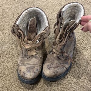 Women’s Brown Lace-Up Boots